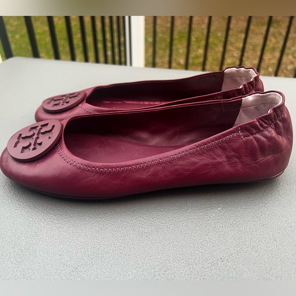 Tory Burch Women's New Minnie Ballerina Burgundy Flats Size 6.5 - Picture 11 of 11